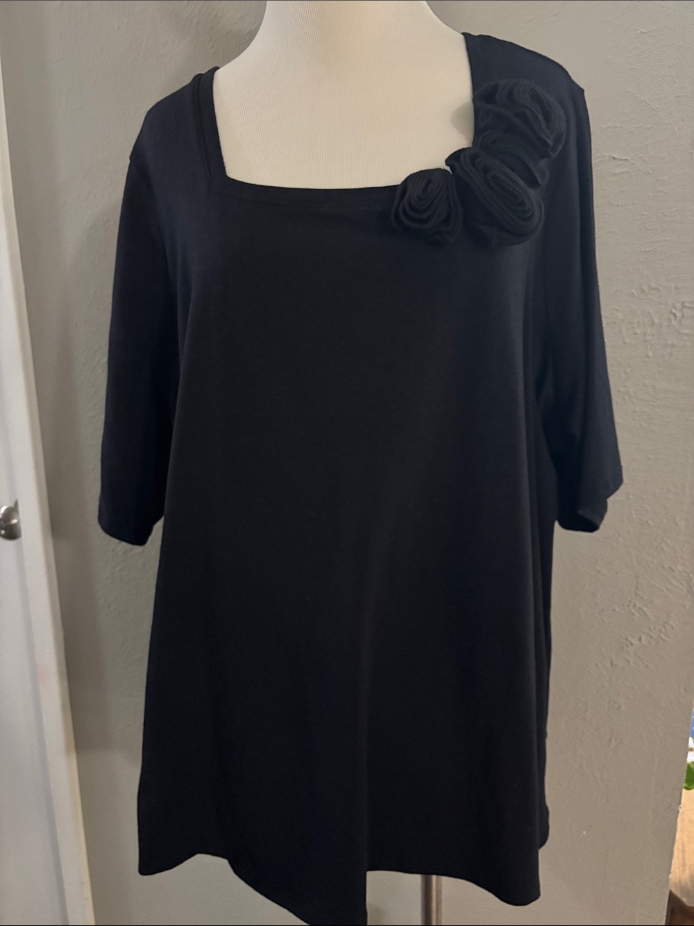 Beautiful by Lawrence Zarian Black Knit Top